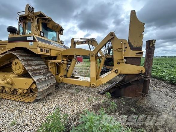 CAT D8N ブルドーザー