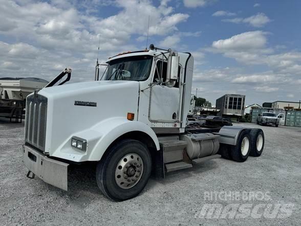 Kenworth T800 中古トラクターヘッド | トレーラーヘッド