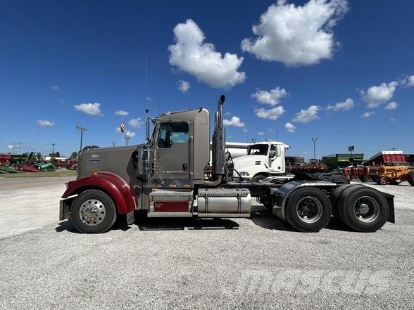 Kenworth W900 中古トラクターヘッド | トレーラーヘッド