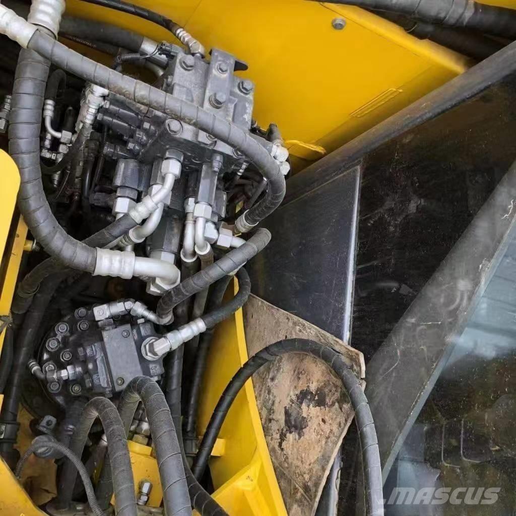 Komatsu PC 60 ミニ油圧ショベル 7t以下（ミニユンボ・ミニディガー）