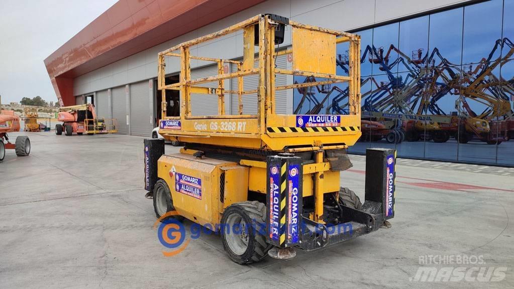 Genie GS 3268 RT シザースリフト