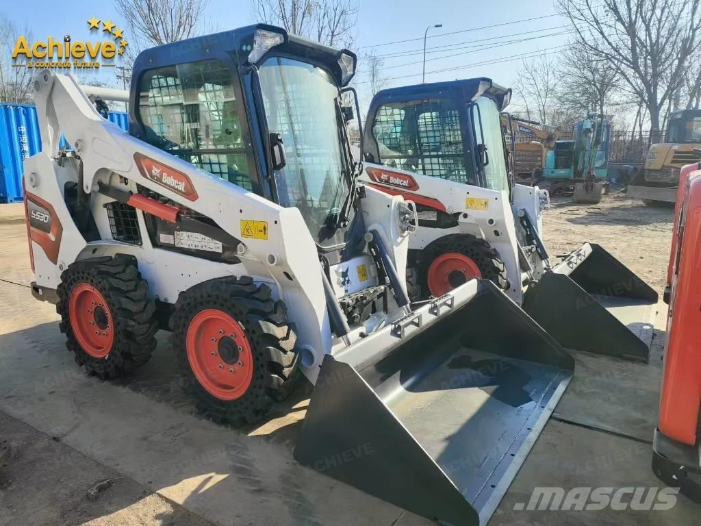 Bobcat S 530 スキッドステアローダー