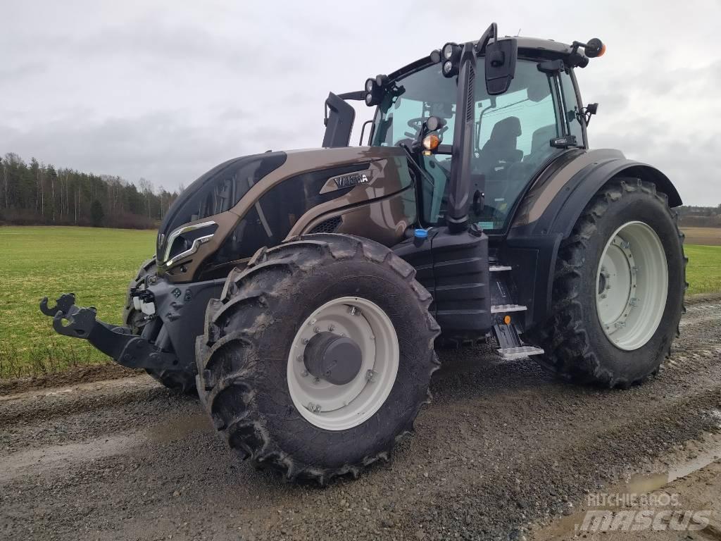 Valtra T 255 Versu トラクター