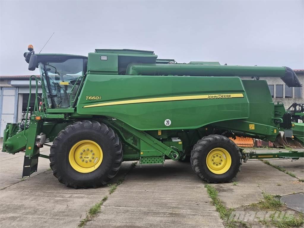 John Deere T 660i コンバイン