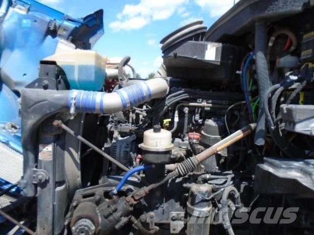 Kenworth T 680 中古トラクターヘッド | トレーラーヘッド