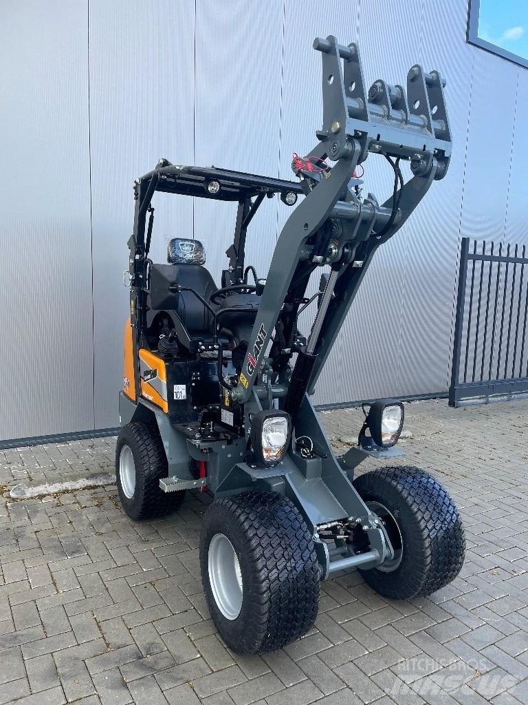 GiANT G1500 X-tra 多目的ローダー
