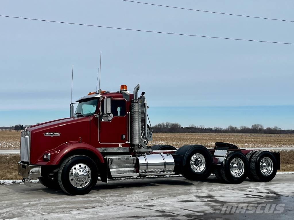 Kenworth T 800 中古トラクターヘッド | トレーラーヘッド