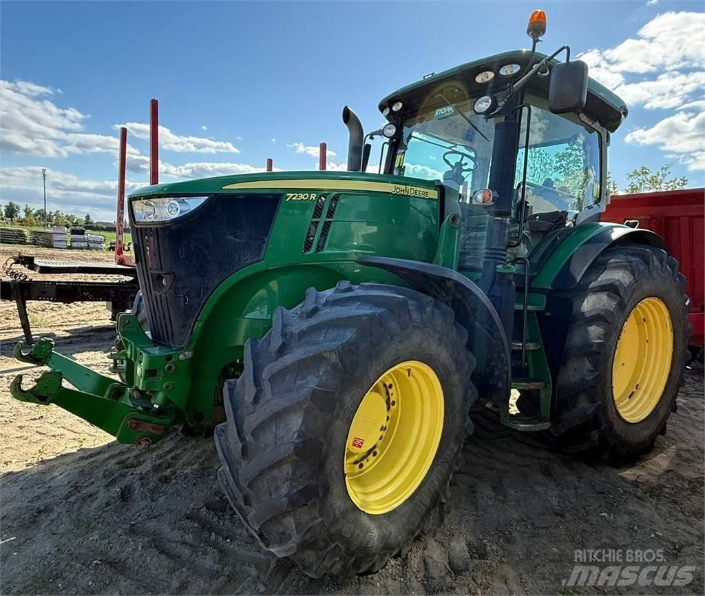 John Deere 7230R トラクター