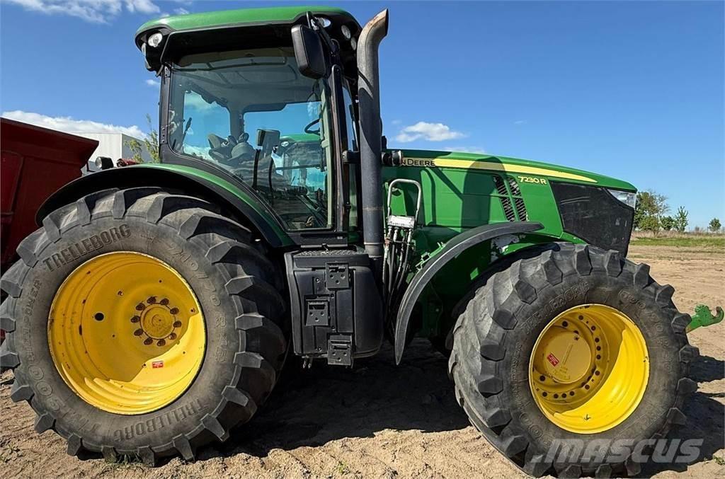 John Deere 7230R トラクター