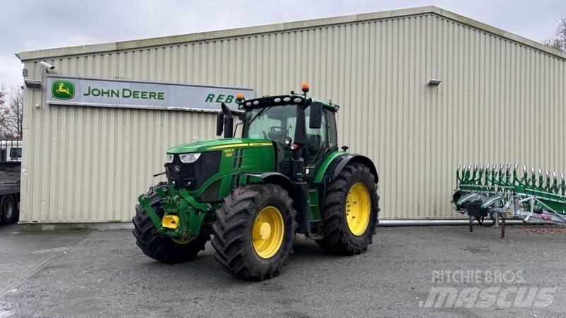 John Deere 6230 R トラクター