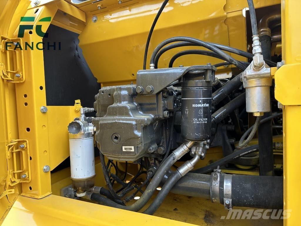 Komatsu PC 200 大型油圧ショベル12t以上（パワーショベル・ユンボ）