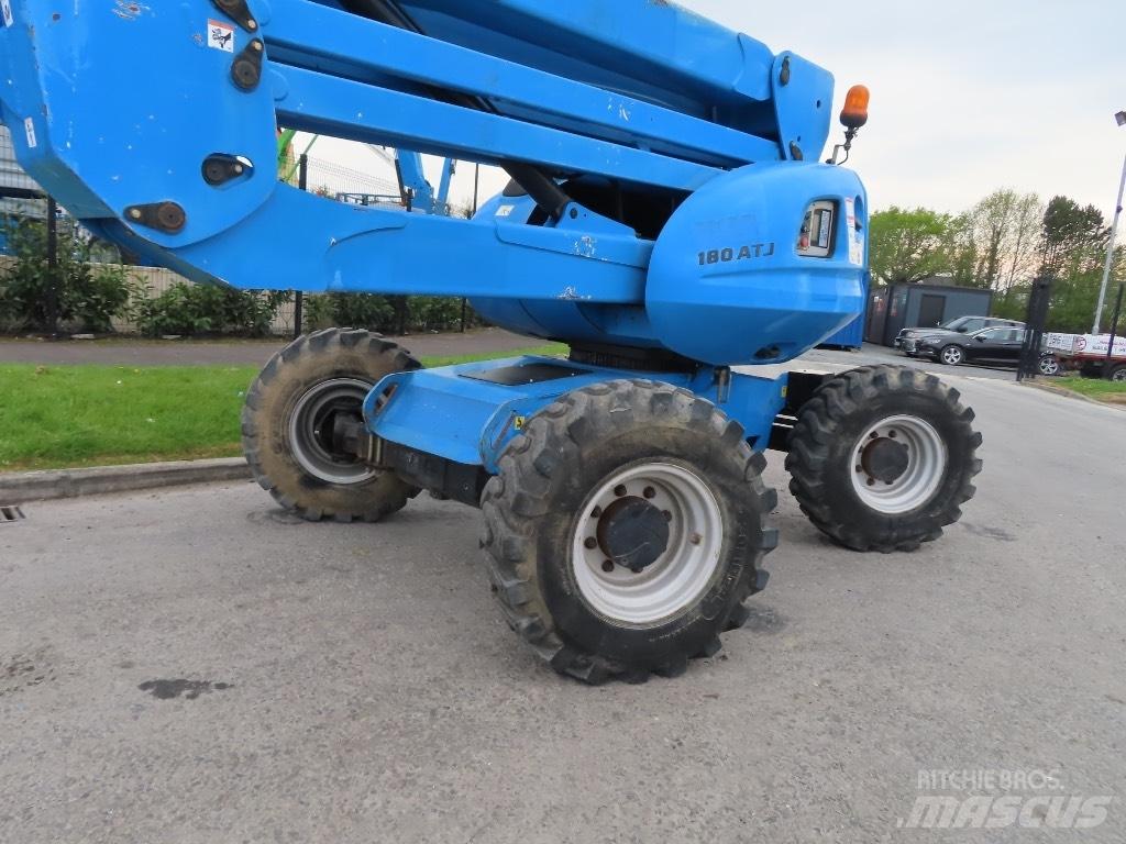 Manitou 180 ATJ ブームリフト　屈伸型