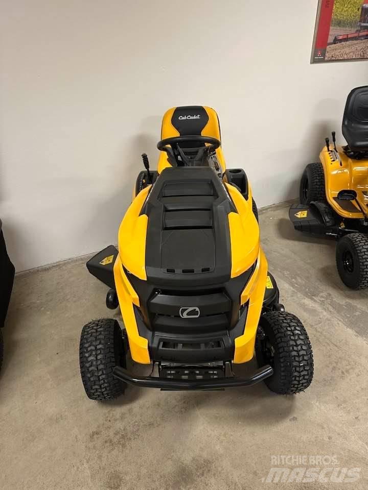 Cub Cadet XT1 OS96 立ち乗り芝刈り機