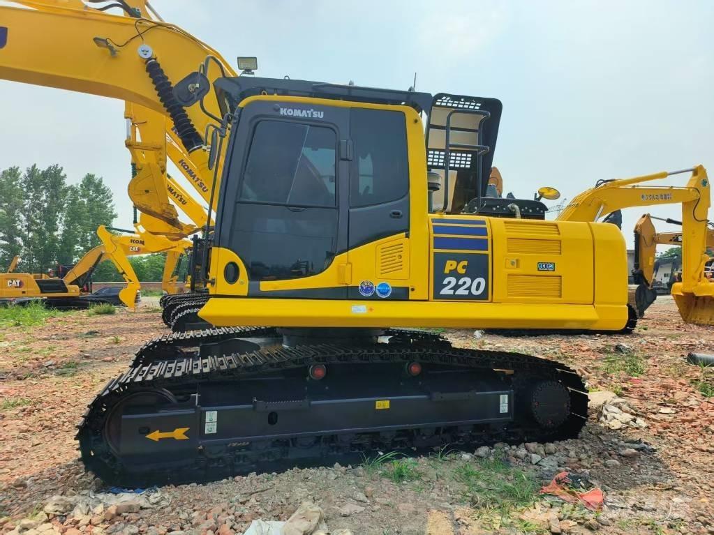 Komatsu PC 220-8 大型油圧ショベル12t以上（パワーショベル・ユンボ）