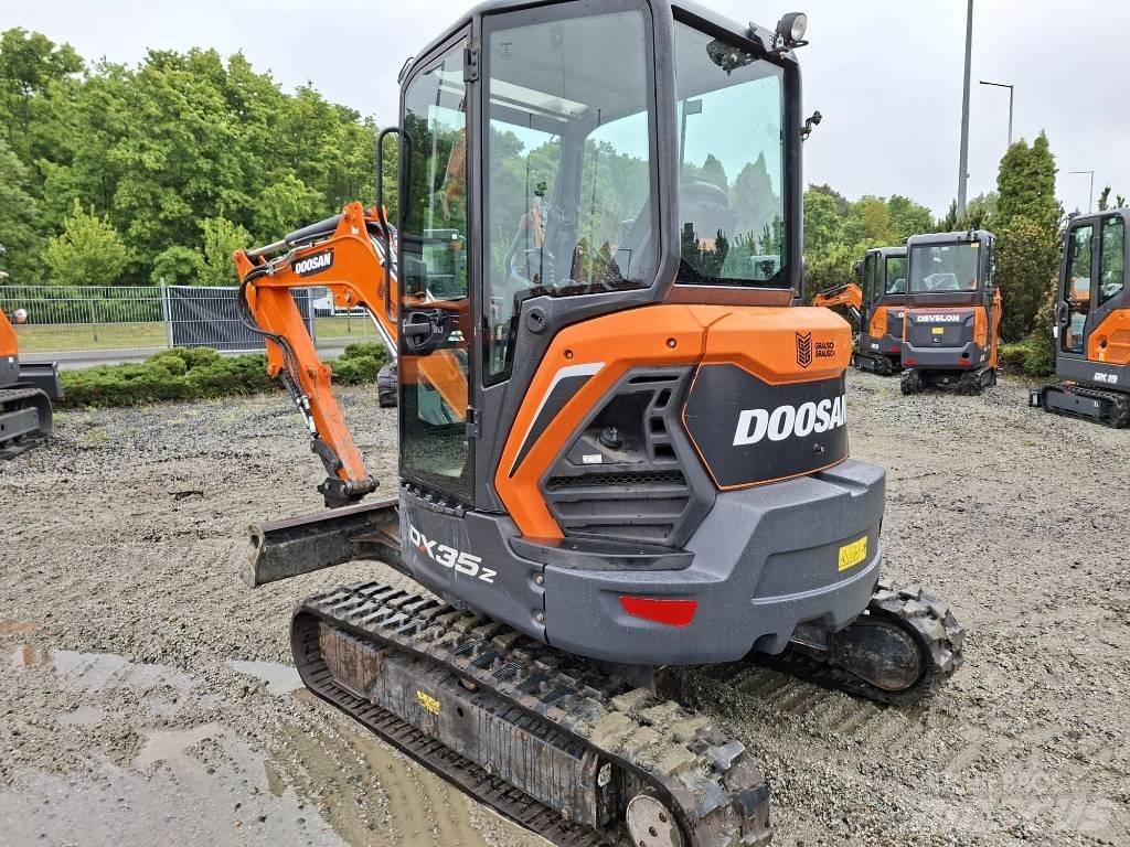 Doosan DX 35 Z ミニ油圧ショベル 7t以下（ミニユンボ・ミニディガー）