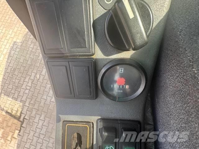 Volvo EW 180 B ホイール式油圧ショベル（パワーショベル・ユンボ・バックホー）