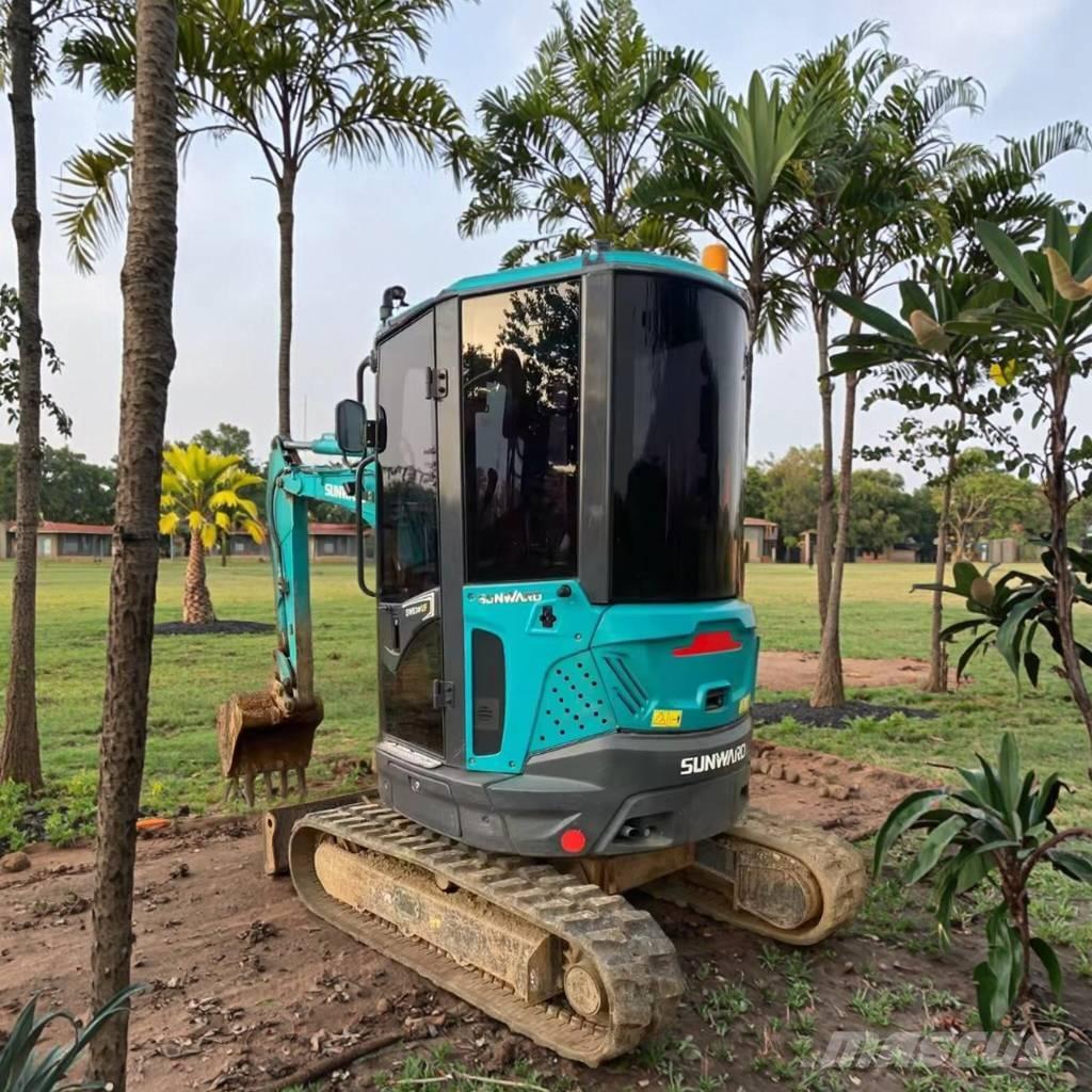Sunward SWE 25 UF ミニ油圧ショベル 7t以下（ミニユンボ・ミニディガー）