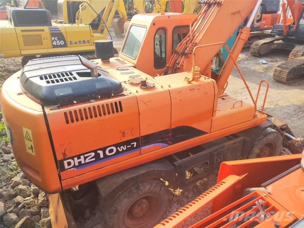 Doosan DH210W-7 ホイール式油圧ショベル（パワーショベル・ユンボ・バックホー）