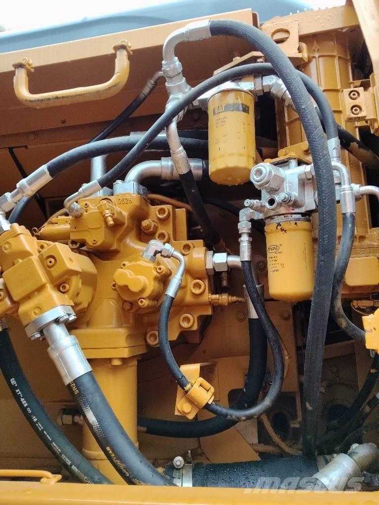 CAT 330 C 大型油圧ショベル12t以上（パワーショベル・ユンボ）