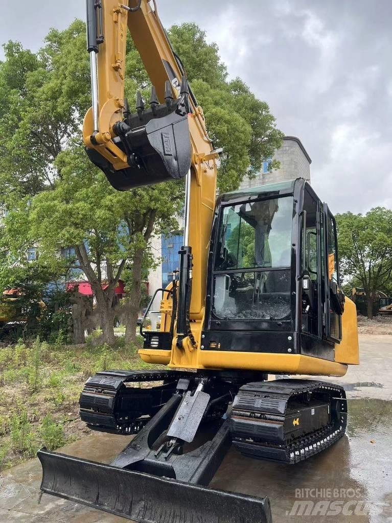 CAT 305.5 ミニ油圧ショベル 7t以下（ミニユンボ・ミニディガー）