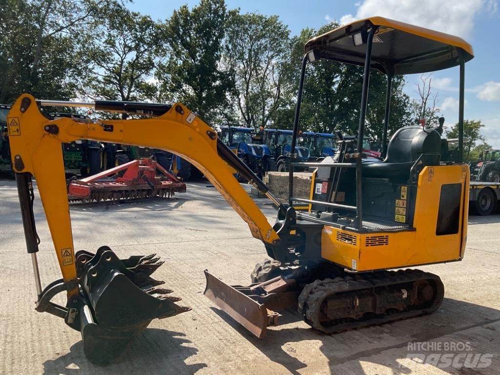 JCB 15 C-1 ミニ油圧ショベル 7t以下（ミニユンボ・ミニディガー）