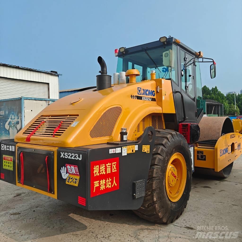 XCMG XS 223 J 振動ローラ