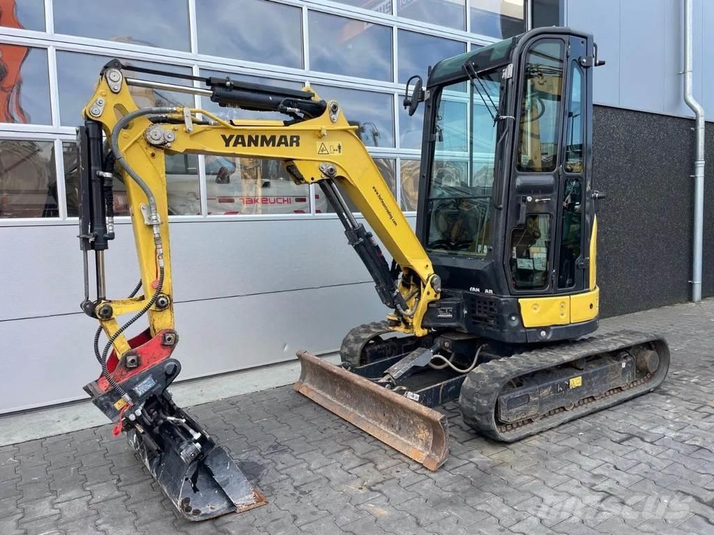 Yanmar Vio23-6 ミニ油圧ショベル 7t以下（ミニユンボ・ミニディガー）
