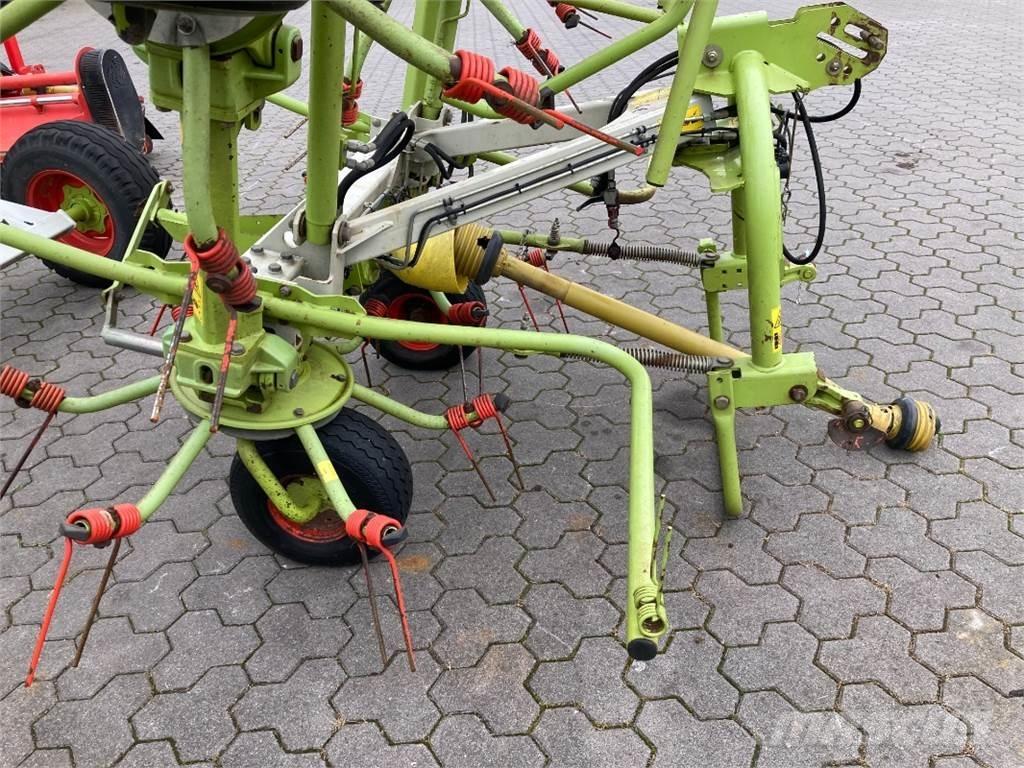 CLAAS Volto 870 テッダー・テッダーレーキ