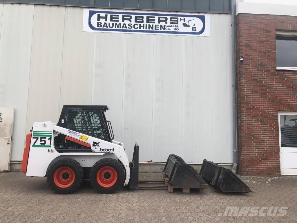 Bobcat 751 (753) スキッドステアローダー