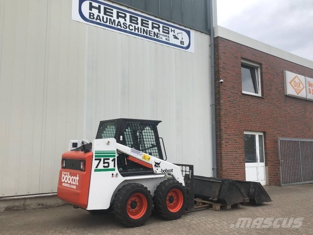 Bobcat 751 (753) スキッドステアローダー