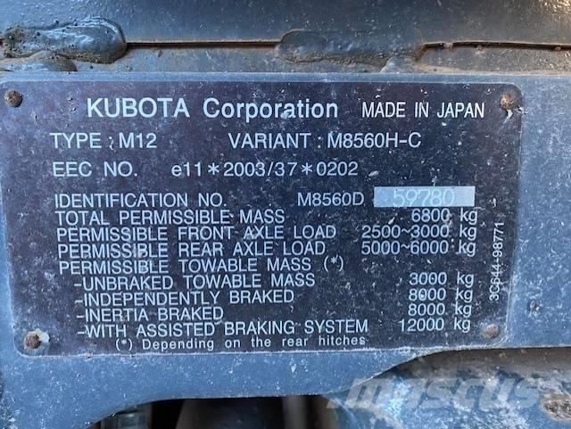 Kubota M 8560 トラクター
