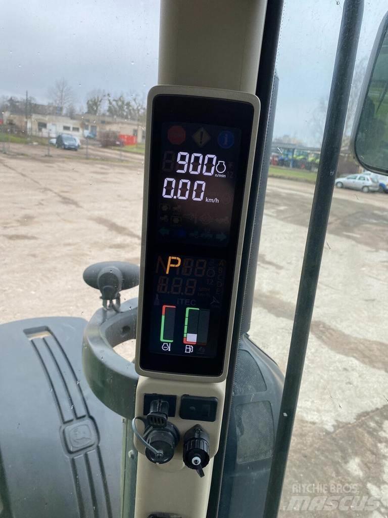 John Deere 8370R トラクター