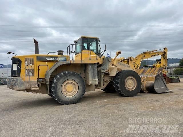 Komatsu WA 600-6 ホイールローダー・タイヤショベル