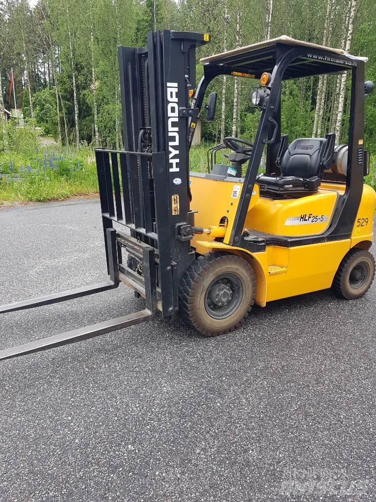 Hyundai HLF 25-5 LPGフォークリフト