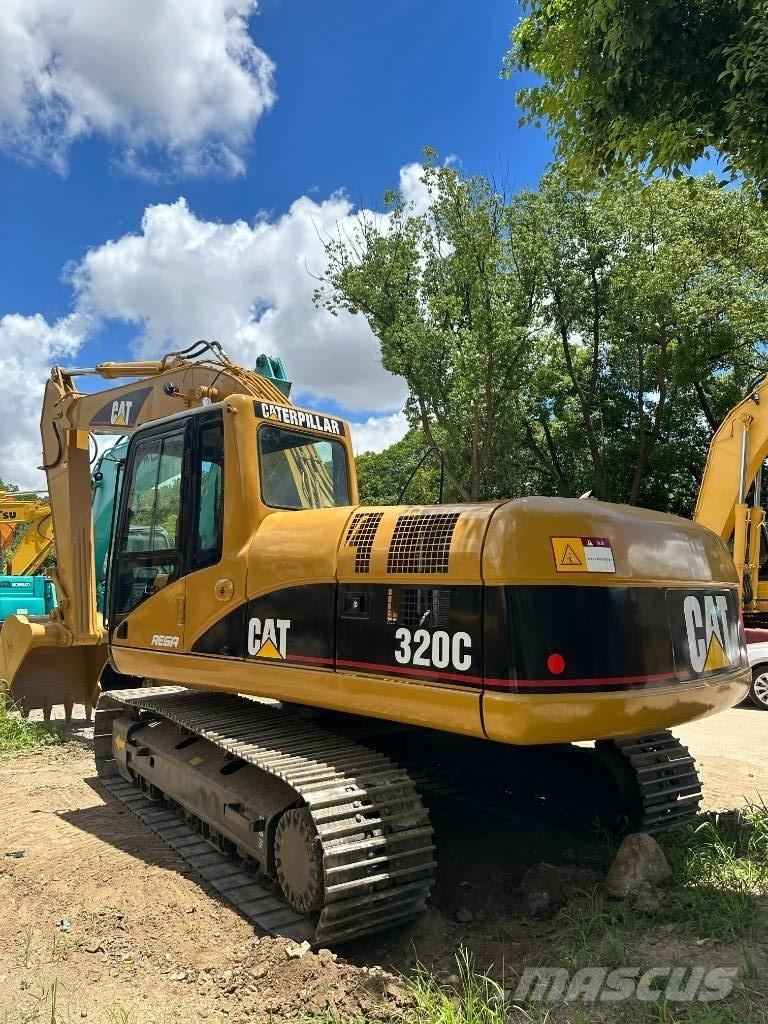 CAT CAT320C 中型油圧ショベル 7ｔ-12ｔ（ユンボ・パワーショベル・バックホー）
