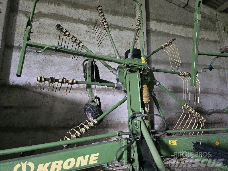 Krone Swadro 807 スワーサー・ウインドローア