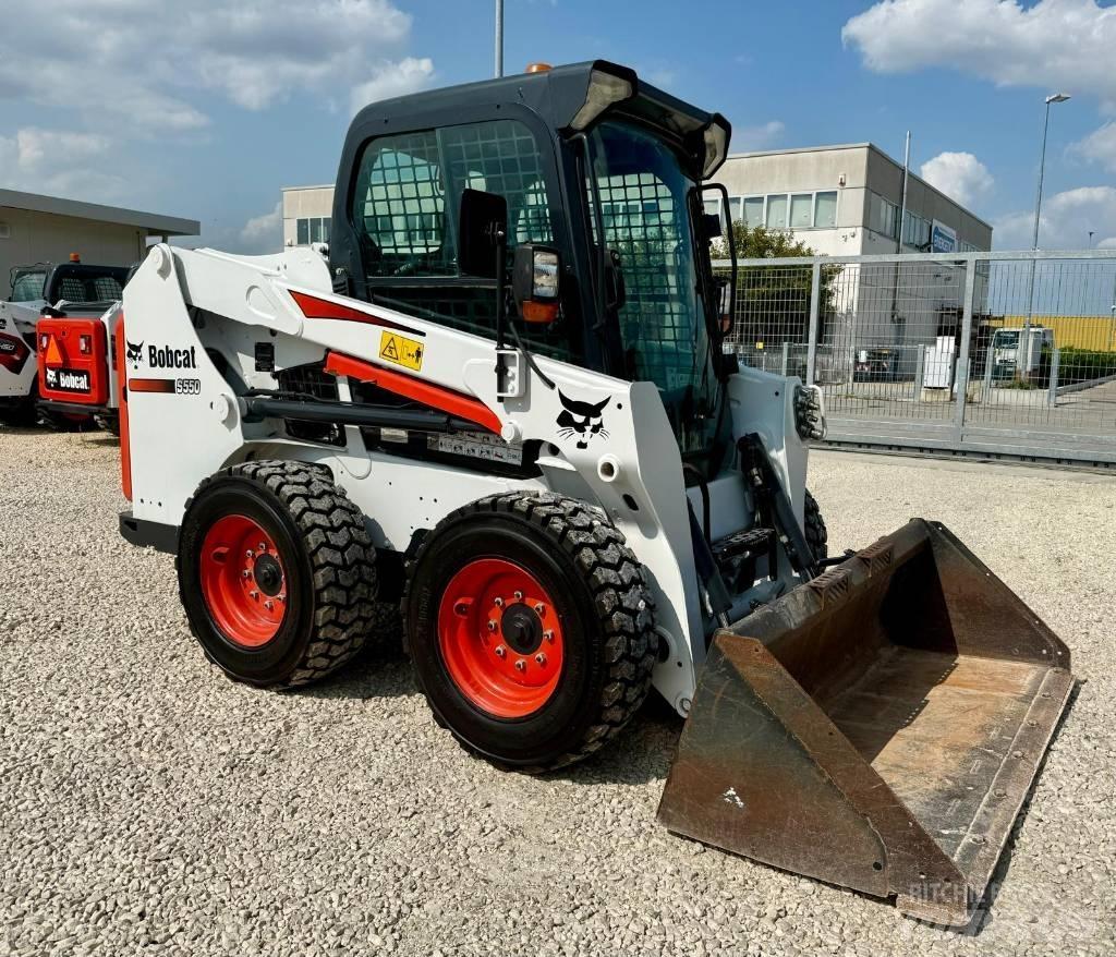Bobcat S 550 スキッドステアローダー