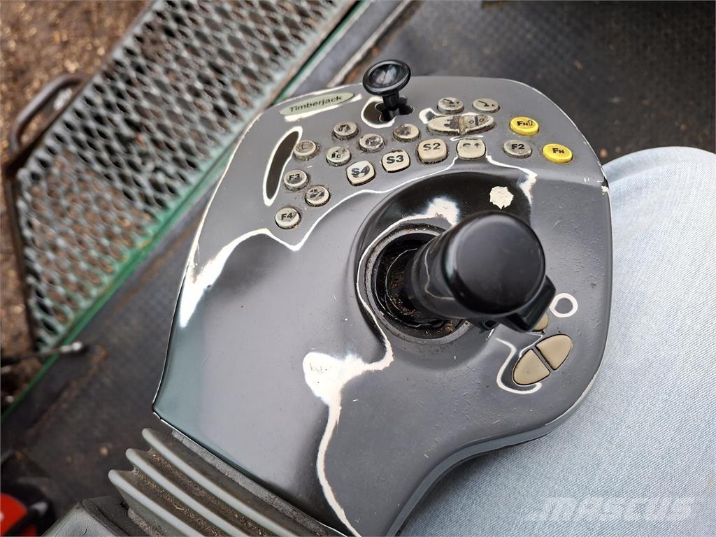 Timberjack 1270 ハーベスター