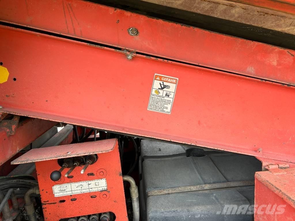 Terex Finlay 883 自走式スクリーン