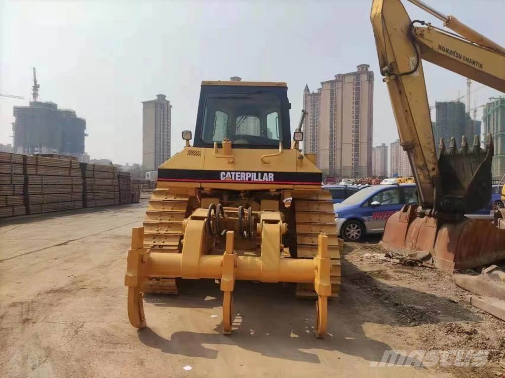 CAT D 6 M ブルドーザー