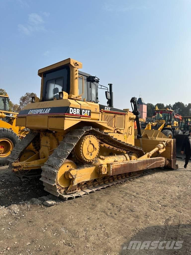CAT D8R ブルドーザー