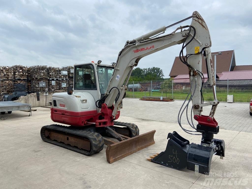 Takeuchi TB 260 ミニ油圧ショベル 7t以下（ミニユンボ・ミニディガー）