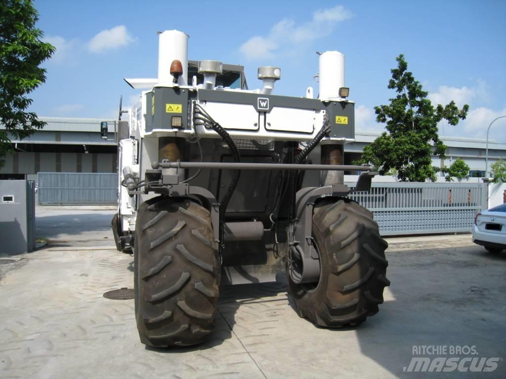 Wirtgen WR2500 アスファルトリサイクルマシン
