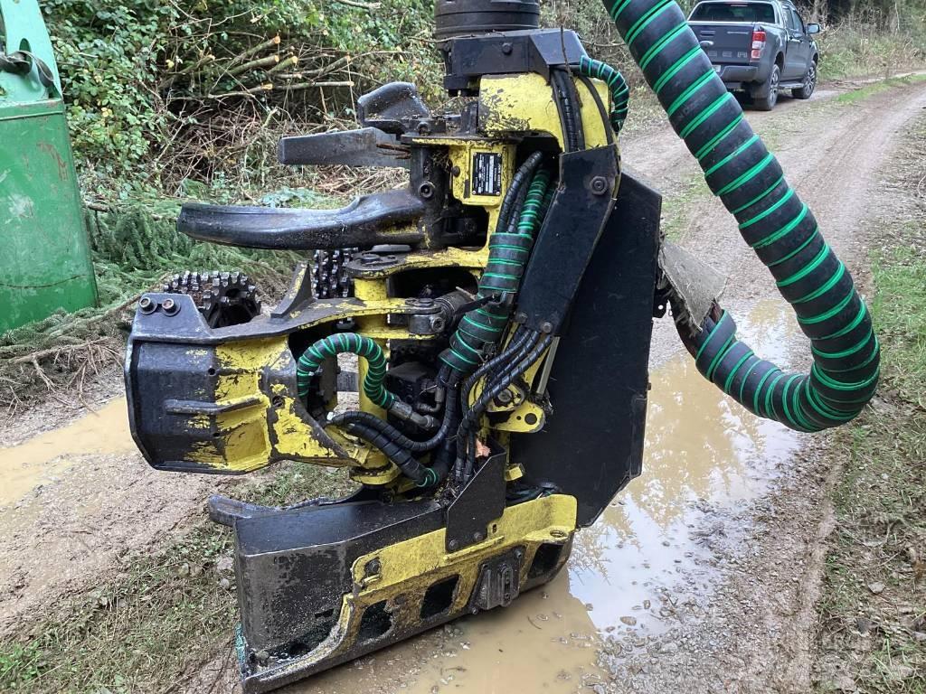 John Deere 1170 E ハーベスター