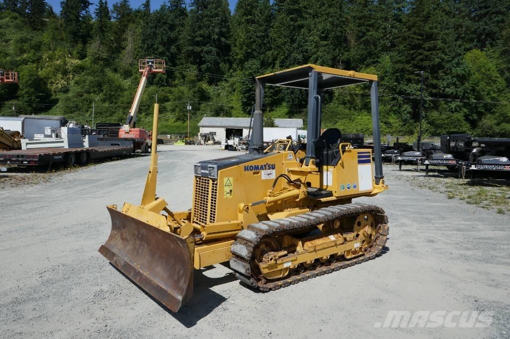 Komatsu D21A-8 ブルドーザー