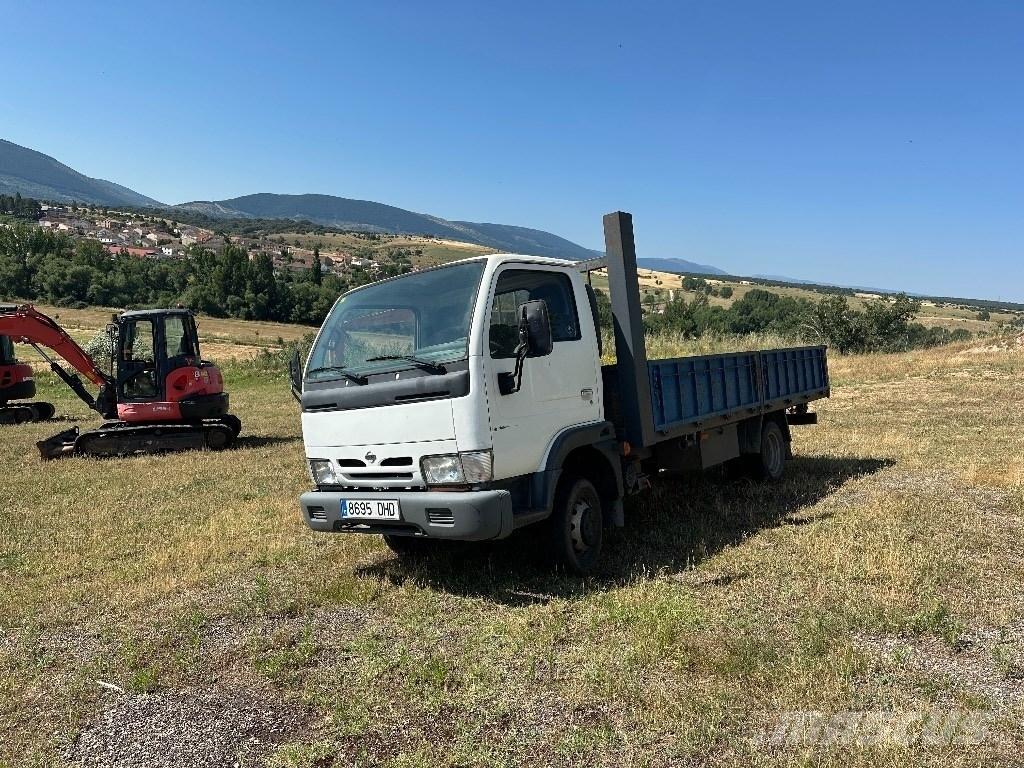Nissan CABSTAR 35.13 高所作業台付トレーラー