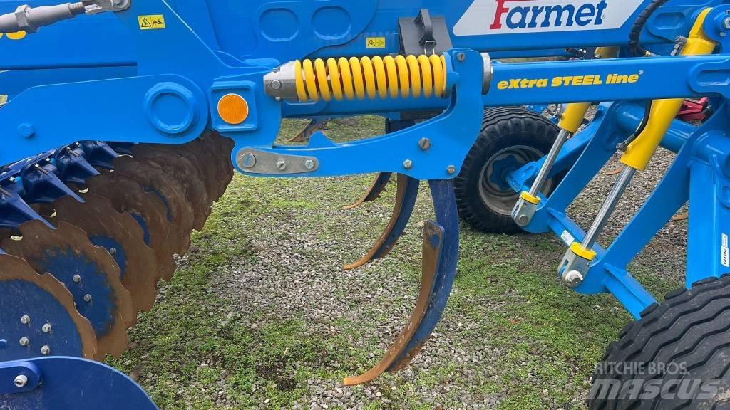 Farmet Triton 300 P チゼルプラウ