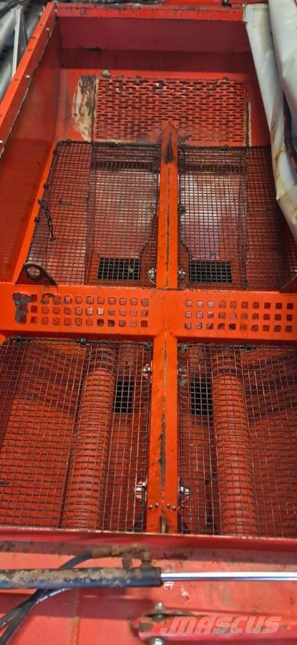 Rauch AGT 6036 ミネラル散布機