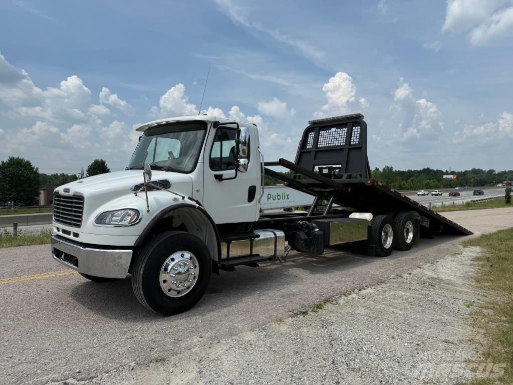 Freightliner M2 レッカー車