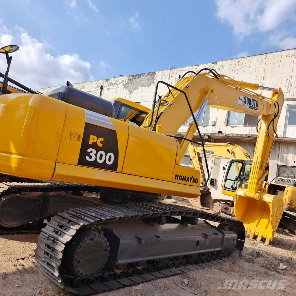 Komatsu PC 300 大型油圧ショベル12t以上（パワーショベル・ユンボ）